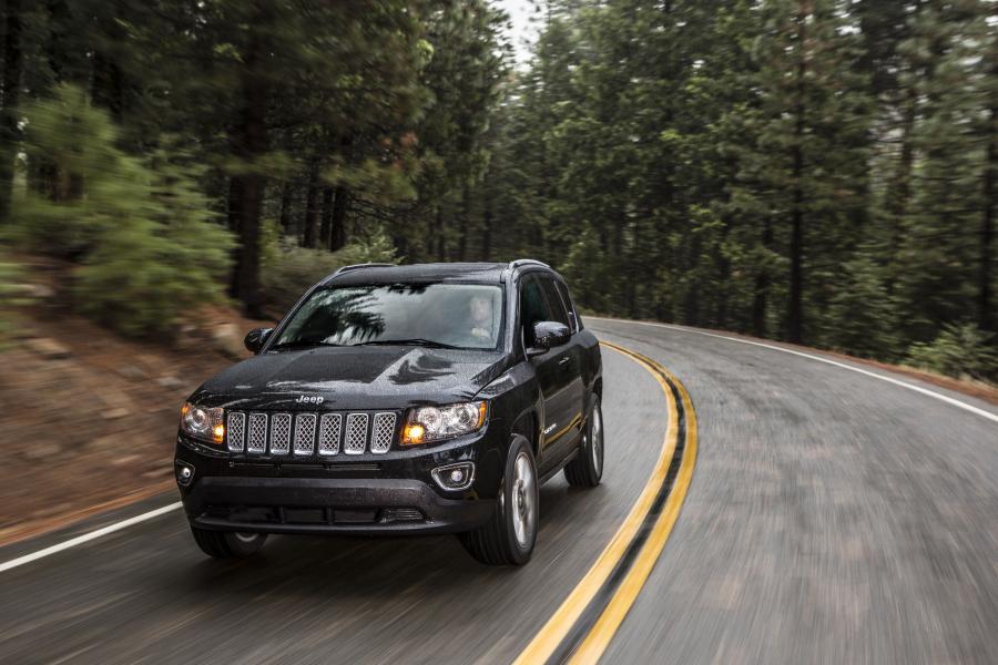  Jeep Compass Limited 2014 года  (фото 9 из 20)